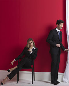 商務職場男女搭配黑色正裝西服