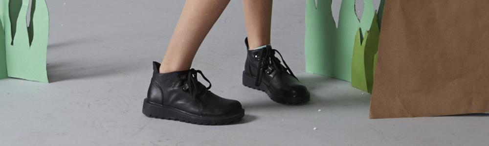 定做夏季小學生校服的價格